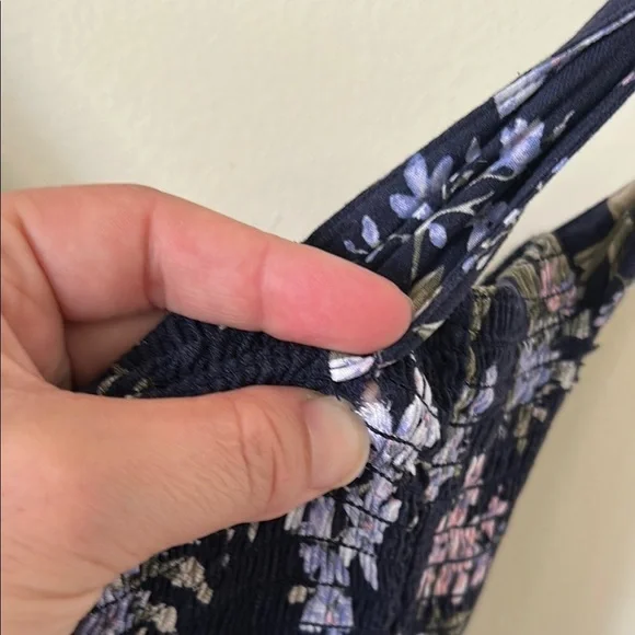 American Eagle Floral Navy Dress with Tie Straps and Button Front Size M - Picture 8 of 8